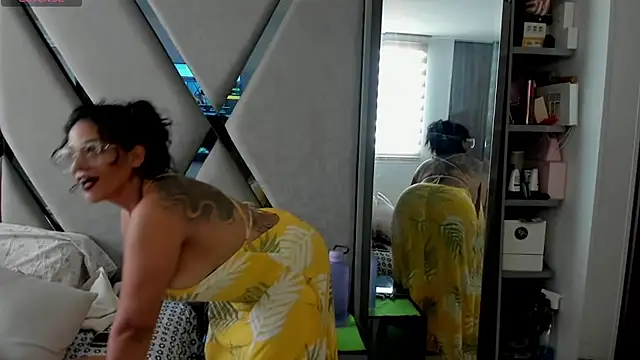 paula daniela1 online show from 02-01-25, 09:29