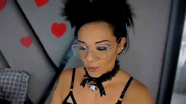 paula daniela1 online show from 02-16-25, 09:16