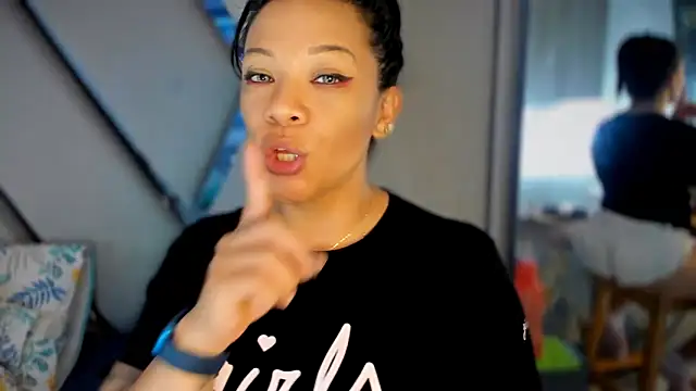 paula daniela1 online show from 02-18-25, 01:43