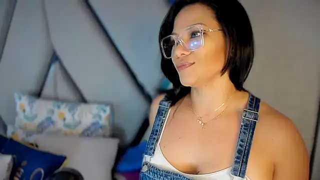 paula daniela1 online show from 02-21-25, 09:43