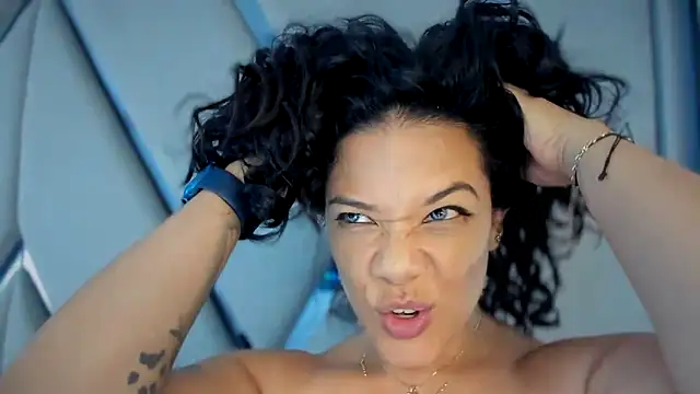 paula daniela1 online show from 03-23-25, 12:58