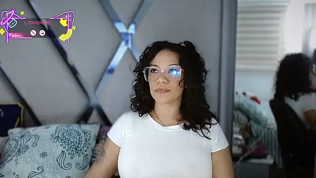 paula daniela1 online show from 11-25-25, 09:37