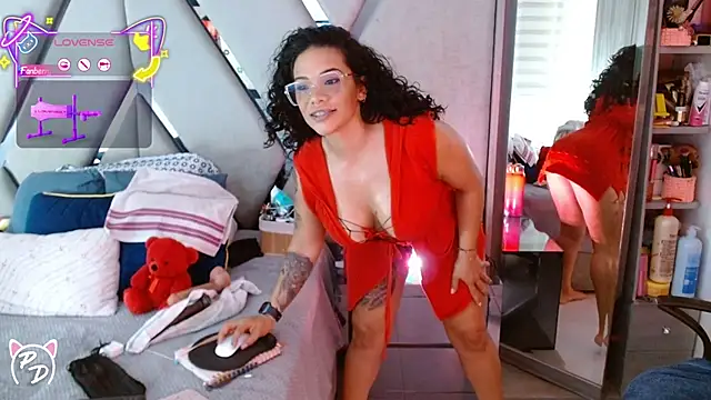 paula daniela1 online show from 05-12-26, 09:23