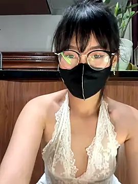 Snapshot of Na-Sweety chatting on 10-27-25, 03:05 Na-Sweety online show from 10-27-25, 03:05