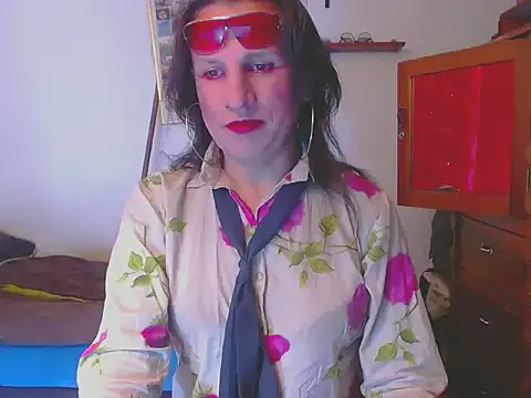 LorenJade online show from 01-14-26, 07:47