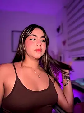 Zarah Blare online show from 11-13-25, 03:27