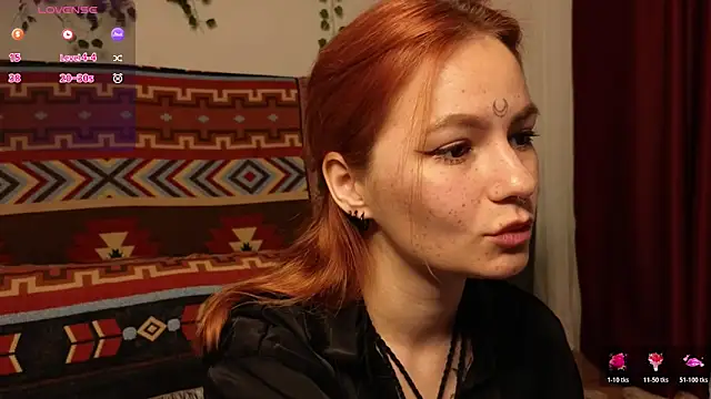 girl with snaketatto0 online show from 12-14-25, 01:55