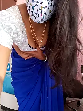 Snapshot of indian-adhaya chatting on 12-31-24, 07:10 indian-adhaya online show from 12-31-24, 07:10