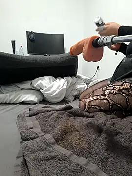 aprilexx online show from 03-12-26, 04:13