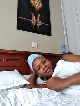 Snapshot of Sexy-Aljan chatting on 01-14-25, 08:09 Sexy-Aljan online show from 01-14-25, 08:09