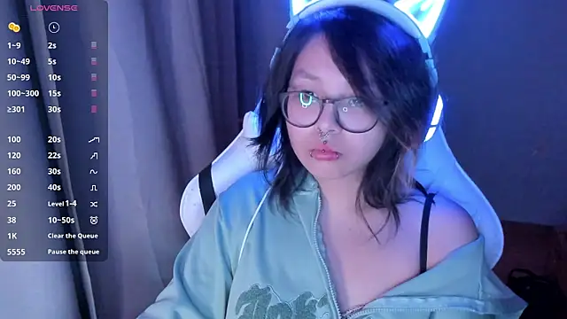 Snapshot of maydaykimmy chatting on 03-07-26, 09:23 maydaykimmy online show from 03-07-26, 09:23