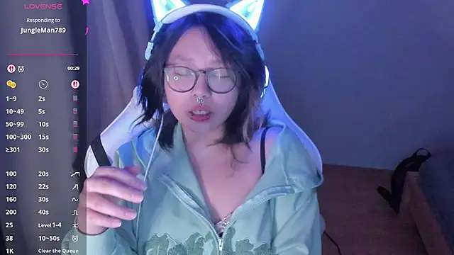 Snapshot of maydaykimmy chatting on 03-12-26, 09:10 maydaykimmy online show from 03-12-26, 09:10