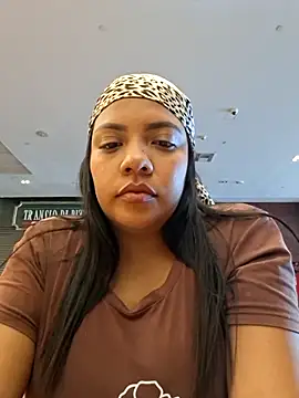 Snapshot of CanelitaPasion chatting on 02-11-26, 08:03 CanelitaPasion online show from 02-11-26, 08:03