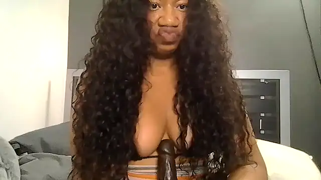 Snapshot of goddessdaisysky chatting on 03-22-26, 05:22 goddessdaisysky online show from 03-22-26, 05:22