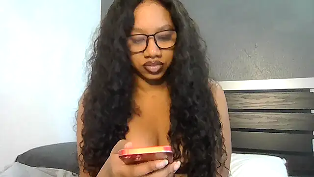 Snapshot of goddessdaisysky chatting on 03-26-26, 03:28 goddessdaisysky online show from 03-26-26, 03:28