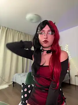 Snapshot of Evangeline_Lawrence_ chatting on 02-24-25, 04:15 Evangeline Lawrence  online show from 02-24-25, 04:15