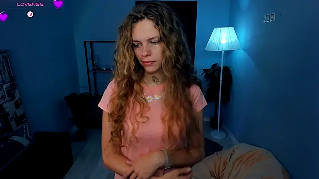 RayaNenlia online show from 09-30-25, 05:12