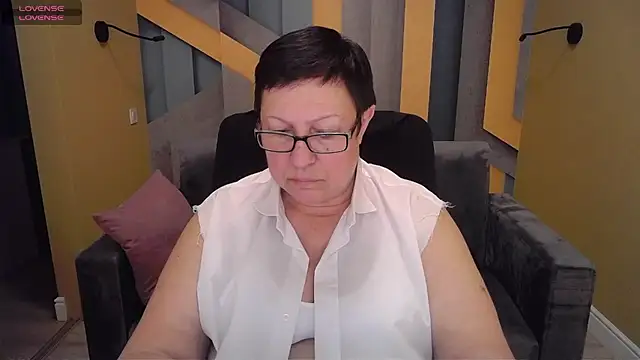 BarbaraTurners online show from 02-06-25, 02:33