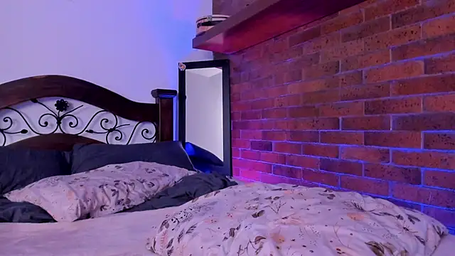 Snapshot of noemi_foxxx chatting on 02-06-25, 03:20 noemi foxxx online show from 02-06-25, 03:20