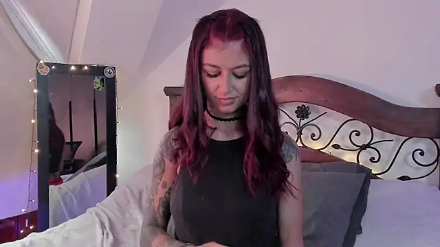 Snapshot of noemi_foxxx chatting on 09-11-25, 04:07 noemi foxxx online show from 09-11-25, 04:07