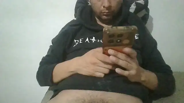 Snapshot of angeljz4 chatting on 07-30-26, 04:44 angeljz4 online show from 07-30-26, 04:44