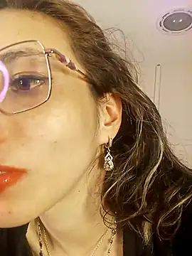 bulma bambina  online show from 02-19-25, 10:53