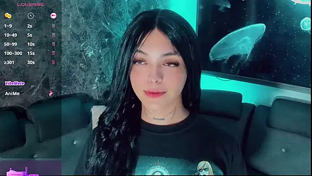 Emmaa Saenz  online show from 09-26-25, 06:01