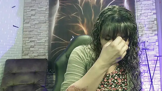 charlotedoll online show from 02-04-25, 03:11