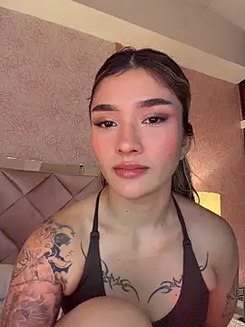Snapshot of Arianavillada chatting on 06-23-26, 03:59 Arianavillada online show from 06-23-26, 03:59