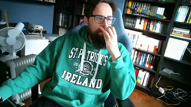 Snapshot of MeSteff chatting on 01-18-25, 01:18 MeSteff online show from 01-18-25, 01:18