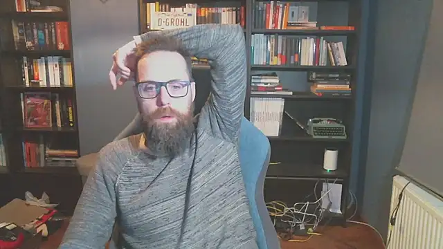 Snapshot of MeSteff chatting on 02-21-25, 10:59 MeSteff online show from 02-21-25, 10:59