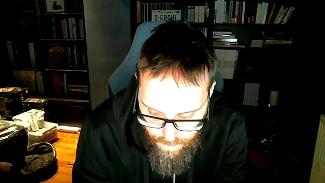 Snapshot of MeSteff chatting on 10-11-25, 08:40 MeSteff online show from 10-11-25, 08:40