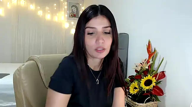 Snapshot of ZajiraShane chatting on 12-10-24, 10:38 ZajiraShane online show from 12-10-24, 10:38
