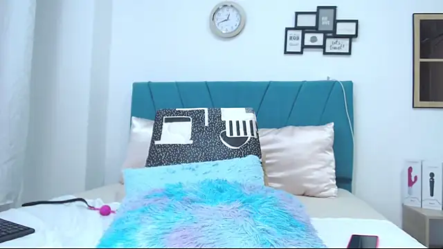 kamila lopez online show from 01-06-25, 12:48