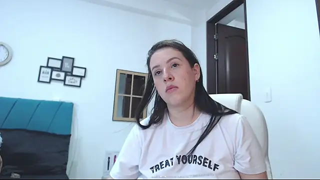 kamila lopez online show from 01-22-25, 01:31