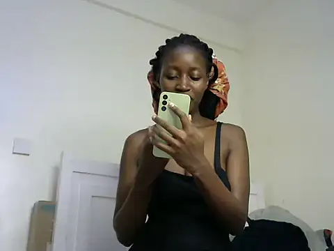 Snapshot of thicky_anncy chatting on 03-15-25, 10:55 thicky anncy online show from 03-15-25, 10:55