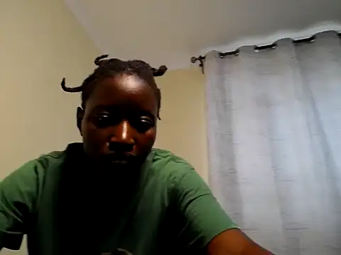 Snapshot of thicky_anncy chatting on 05-31-26, 12:01 thicky anncy online show from 05-31-26, 12:01