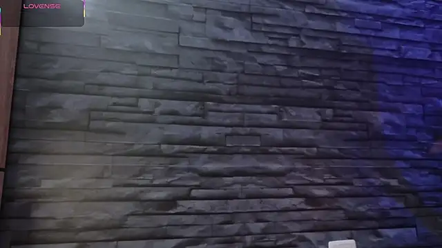 Snapshot of Rose_baker_ chatting on 03-08-25, 04:12 Rose baker online show from 03-08-25, 04:12