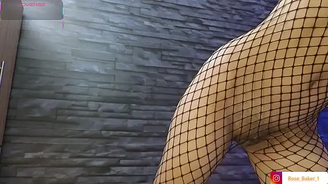 Snapshot of Rose_baker_ chatting on 10-03-25, 12:02 Rose baker online show from 10-03-25, 12:02