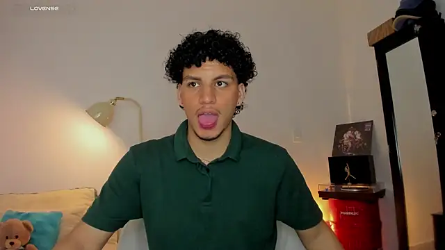 Curlblue online show from 09-19-25, 04:36