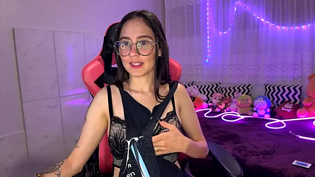 Lua34682 online show from 10-06-25, 09:56