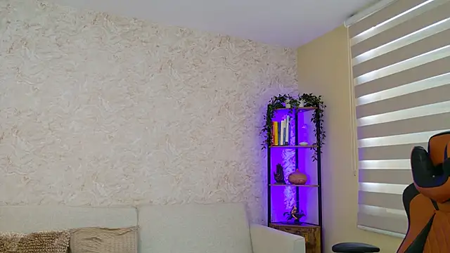 AdanReilly online show from 02-03-25, 07:10