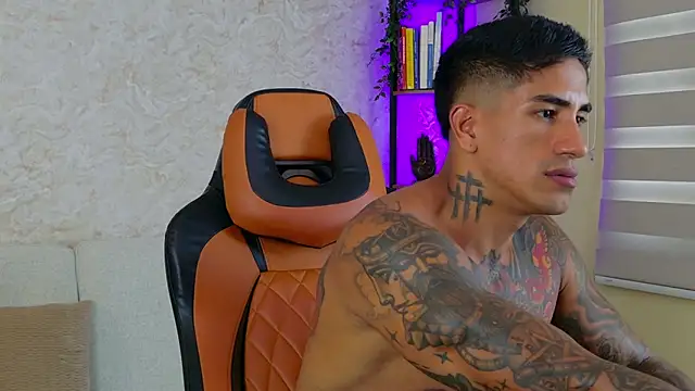 AdanReilly online show from 03-12-25, 09:13