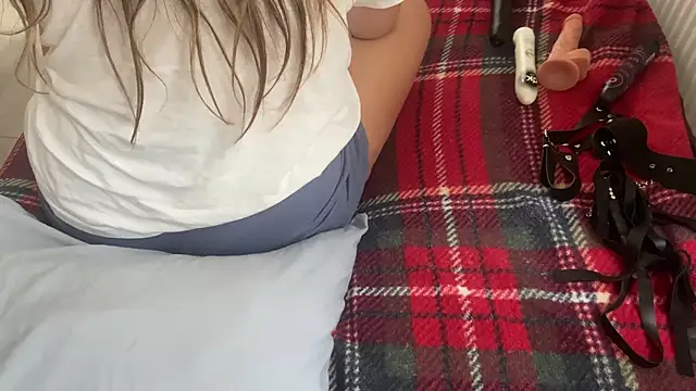 Snapshot of Ceyceys chatting on 10-20-25, 11:10 Ceyceys online show from 10-20-25, 11:10