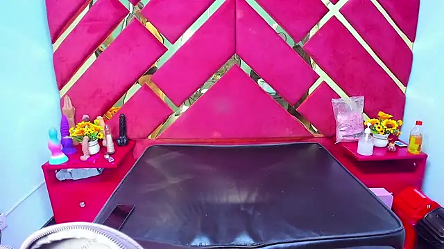 Sweet Annyy online show from 12-02-25, 12:21