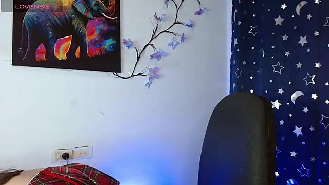 Snapshot of _serendepia_ chatting on 10-08-25, 04:32 serendepia online show from 10-08-25, 04:32