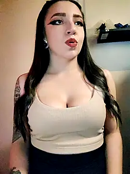 Snapshot of Paudelatorre chatting on 10-20-25, 01:28 Paudelatorre online show from 10-20-25, 01:28