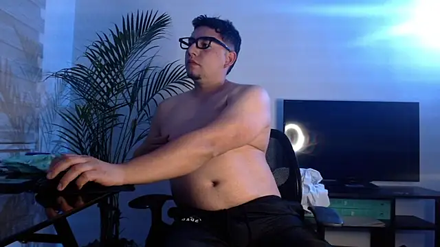 Snapshot of dap_XOXO chatting on 07-20-26, 12:36 dap XOXO online show from 07-20-26, 12:36
