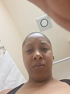 Snapshot of Daszler chatting on 11-14-25, 07:51 Daszler online show from 11-14-25, 07:51