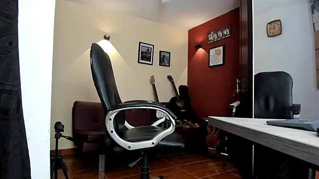 thesexlawyer1 online show from 05-08-26, 03:56